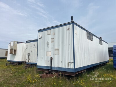 1991 Bush Bungalow 40 ft x 10 ft Skid-Mounted Washcar