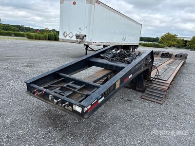 Etnyre Tri/A Removable Gooseneck Low Loader
