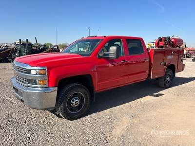 2016 Chevrolet Silverado 2500HD 4x4 Crew Cab Service Truck