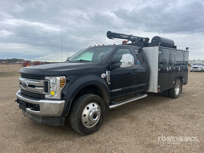 2019 Ford F-550 XLT 4x4 Extended Cab サービスカー