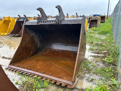 EFI 72 in Q/C Cleanup Excavator Bucket - Fits Hitachi 300