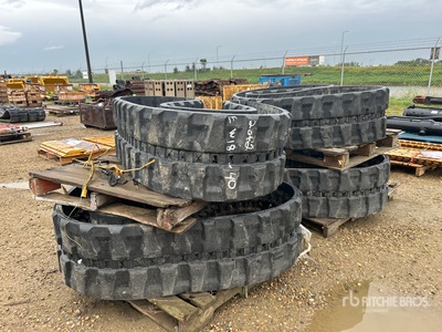 Quantity of (4) 16 in Laufketten - Fits Bobcat T77