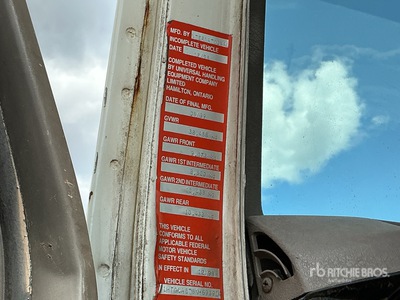 1999 International 2674 6x4 شاحنة لرفع ووضع الحاويات