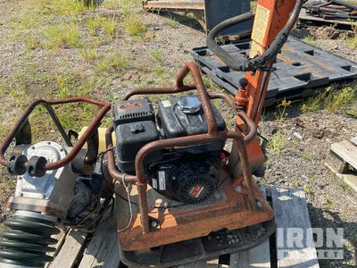 Mikasa Reversible Vibratory Plate Compactor