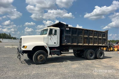 1993 Freightliner M9161A 6x6 Tipper Truck