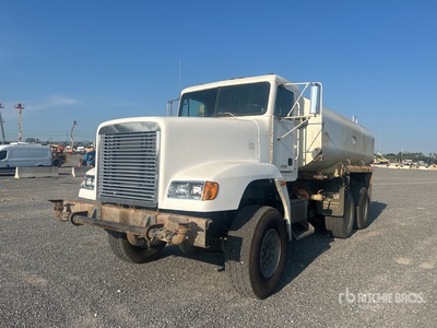 1993 Freightliner FLD120 6x6 Water Truck