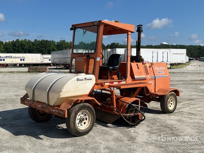 2006 Broce RJ350 Self-Propelled Broom
