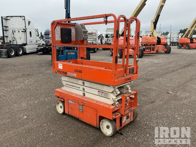 ELEVADOR TIJERA 2018 SNORKEL S3219E