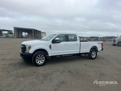 2018 Ford F-350 4x4 Crew Cab Pickup