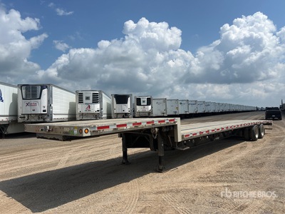 2009 Manac 53 ft T/A Step Deck Trailer