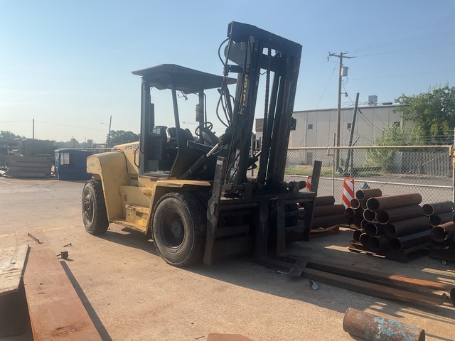 2010 Hyster H210HD 19200 lb Pneumatic Tire Forklift