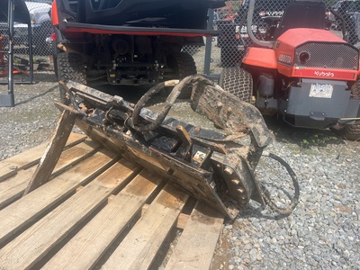 Kubota TH35 Tilt Hitch Varios implementos minicargadora