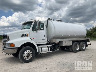 presvac APV-4600 on 2007 Sterling L9500 6x4 4600 gal. Vacuum Tanker Truck (Glider Kit)