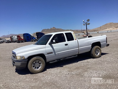 2002 Dodge Ram 2500 4x2 Extended Cab Pickup