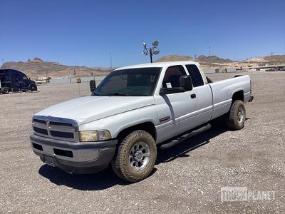 2002 Dodge Ram 2500 4x2 Extended Cab Pickup