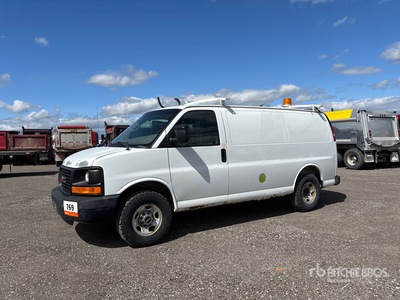 2009 GMC Savana 2500 Cargo Van
