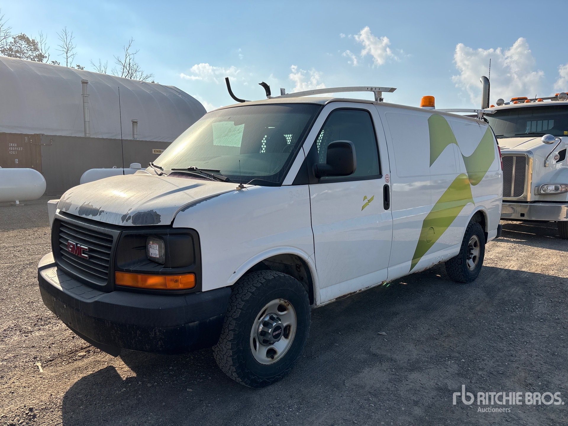 2009 GMC Savana 2500 Cargo Van