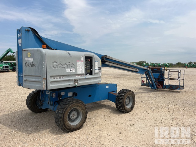 ELEVADOR TELESCóPICO 2018 GENIE 4WD S45