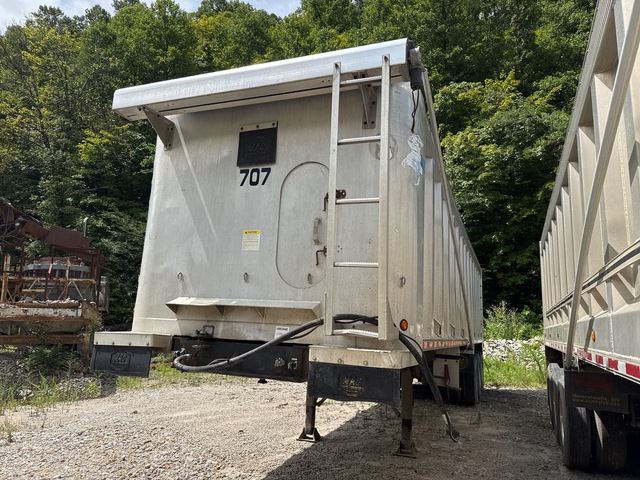 2006 MAC 35 ft Tri/A End Dump Trailer