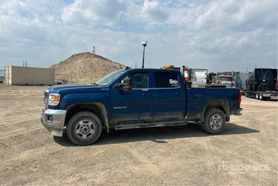 2016 GMC 2500 HD 4x4 Crew Cab Pickup