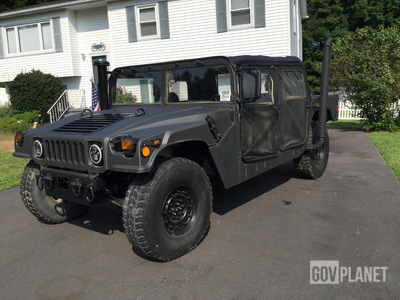2001 AM General M1035A2 HMMWV 4 Door Soft Top w/Truck Body