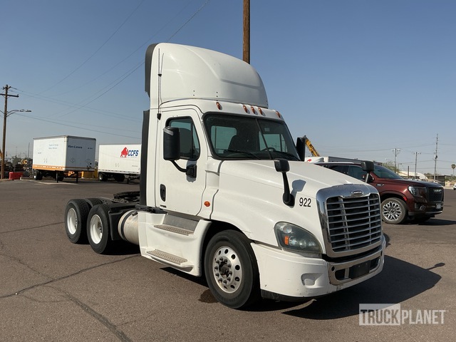 CAMIóN 2017 FREIGHTLINER