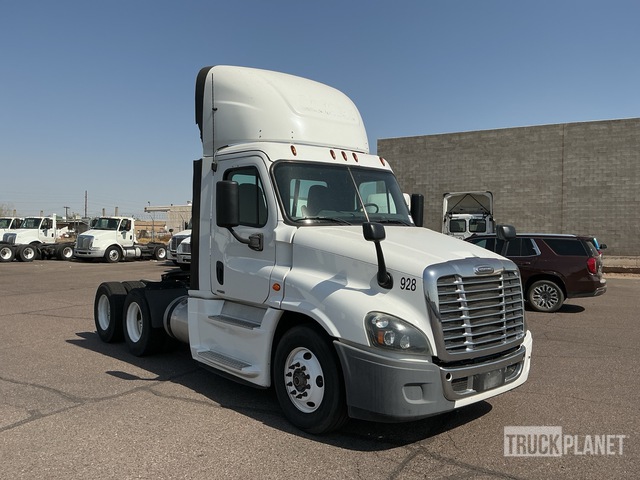 CAMIóN 2017 FREIGHTLINER