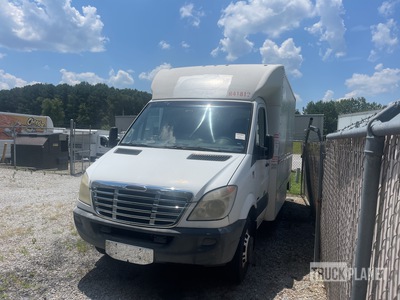 2010 Freightliner Sprinter Cargo Van