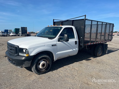 2004 Ford F-350 SD Flatbed Truck