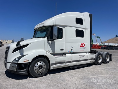 1989 Volvo VNL860 6x4 T/A Sleeper Truck Tractor