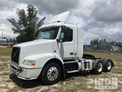 2017 Volvo 6x4 T/A Day Cab Truck Tractor