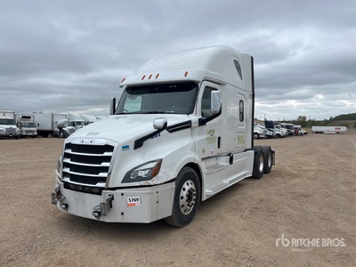 2020 Freightliner Cascadia 126 6x4 T/A Sleeper Truck Tractor