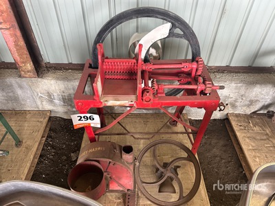 Feed Grinder