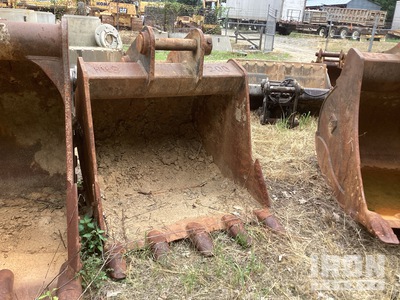 Esco 48 in Digging Excavator Bucket