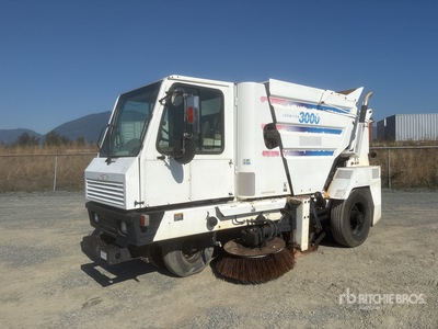 Johnston 3000 on 2003 Johnson Sweeper Truck
