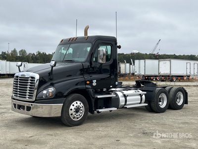 2020 Freightliner Cascadia 125 6x4 T/A Day Cab Truck Tractor