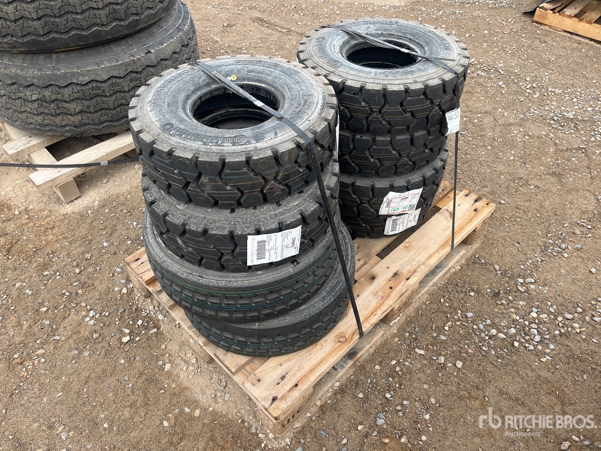 Quantity of (8) 6.00 R 9 Banden (Unused)