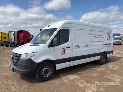 2023 Mercedes-Benz Sprinter 2500 Cargo Van