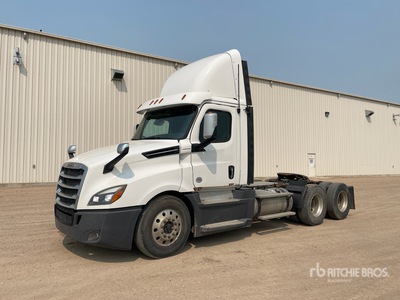2019 Freightliner Cascadia 126 6x4 تراكتور شاحنة نهارية (ثنائية المحور)