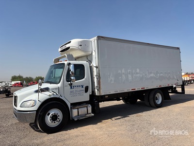2013 Freightliner M2106 4x2 Refrigerated Truck