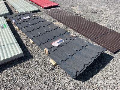 Quantity of (30) Grey Metal Roof Panels 12 Ft X 3 Ft Divers Autres (Unused)