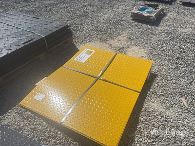Quantity of (20) Yellow Steel Diamond Plate 3 Ft X 4 Ft Varios otros