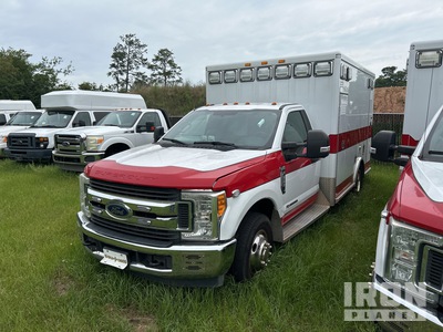 2017 Ford F-350 Super Duty 4x2 Ambulance