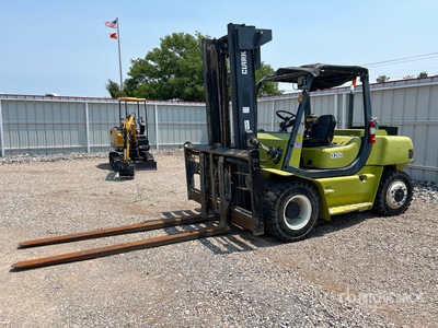 2006 Clark CMP750D 16225 lb Pneumatic Tire Forklift