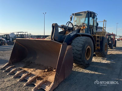 2013 John Deere 744K Wheel Loader