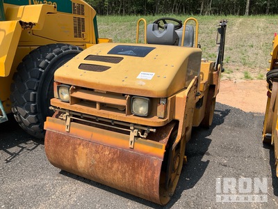 2010 Cat CB34 48.5" vibratory drum Double Drum Roller (Inoperable)