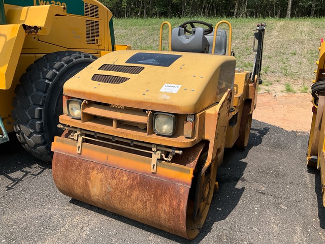 2010 Caterpillar CB34