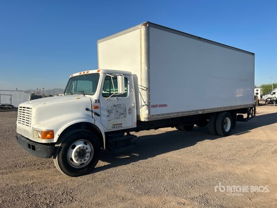 2000 International 4700 4x2 Van Truck