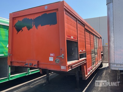1982 Hesse 16 Bay S/A Beverage Trailer