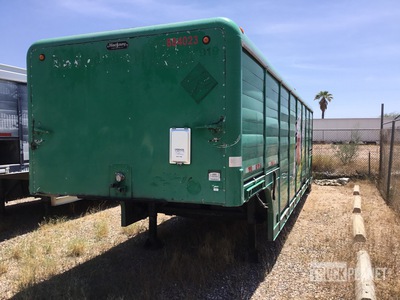 1984 Hackney 16 Bay S/A Beverage Trailer